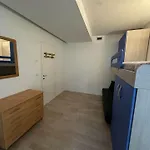 Agora بيبيوني